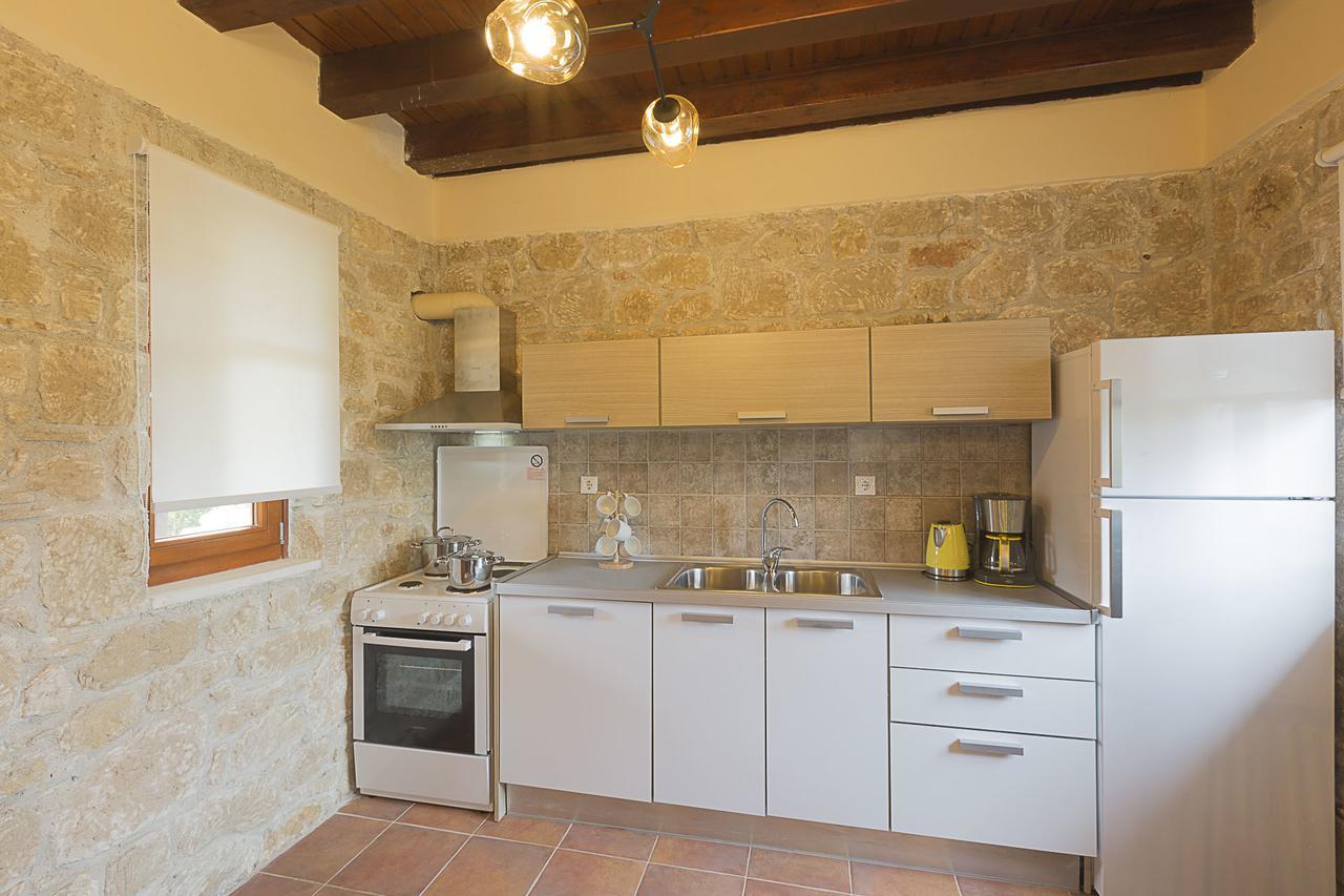 Rastoni Retreats #Feelslikehome Afytos Exterior photo